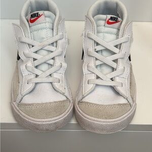 Nike Kids White and Gray Sneakers